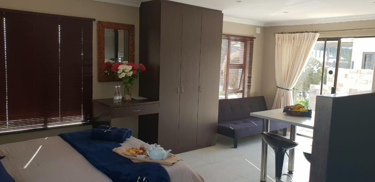 Seagulls Guest House ลางเงอบาน ภายนอก รูปภาพ